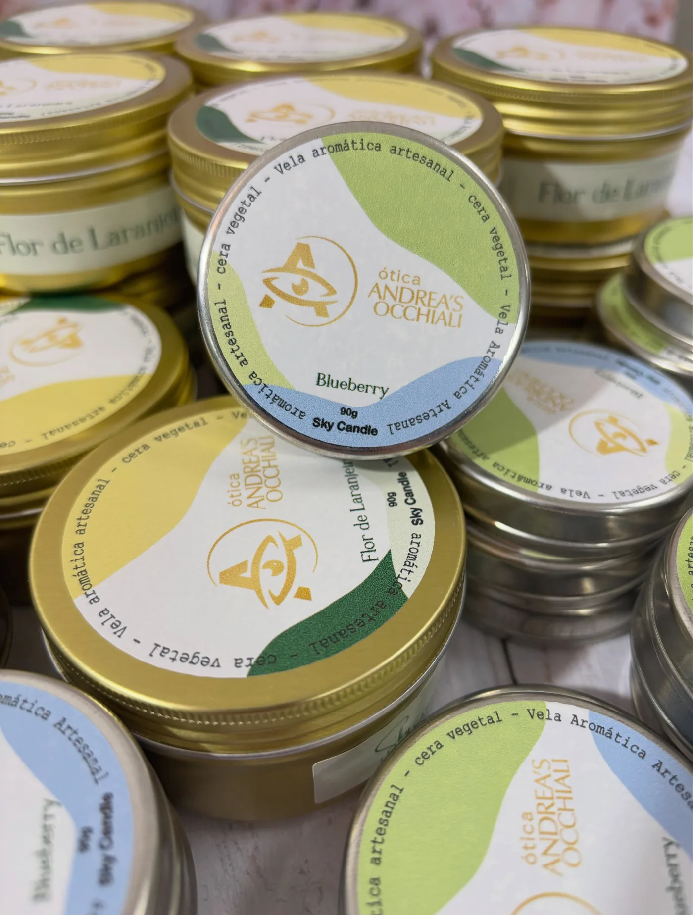 Latas personalizadas com rótulo de marca